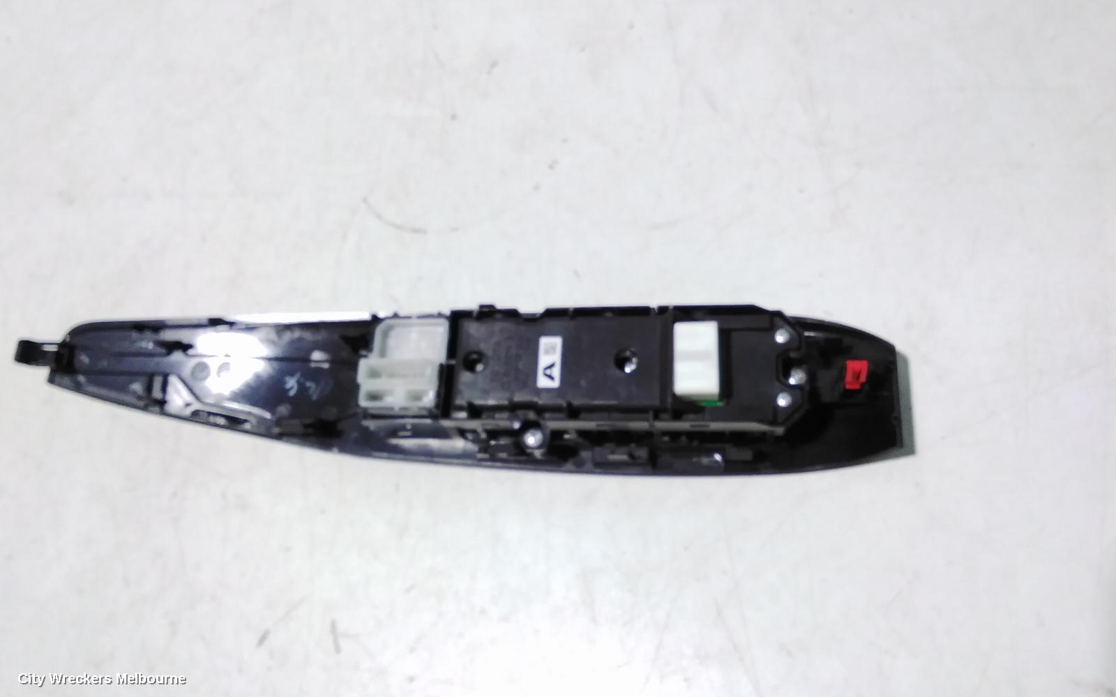 TOYOTA CAMRY PWR DR WIND SWITCH, RH FRONT (MASTER SWITCH), XV70, 09/2017 - 01/2021