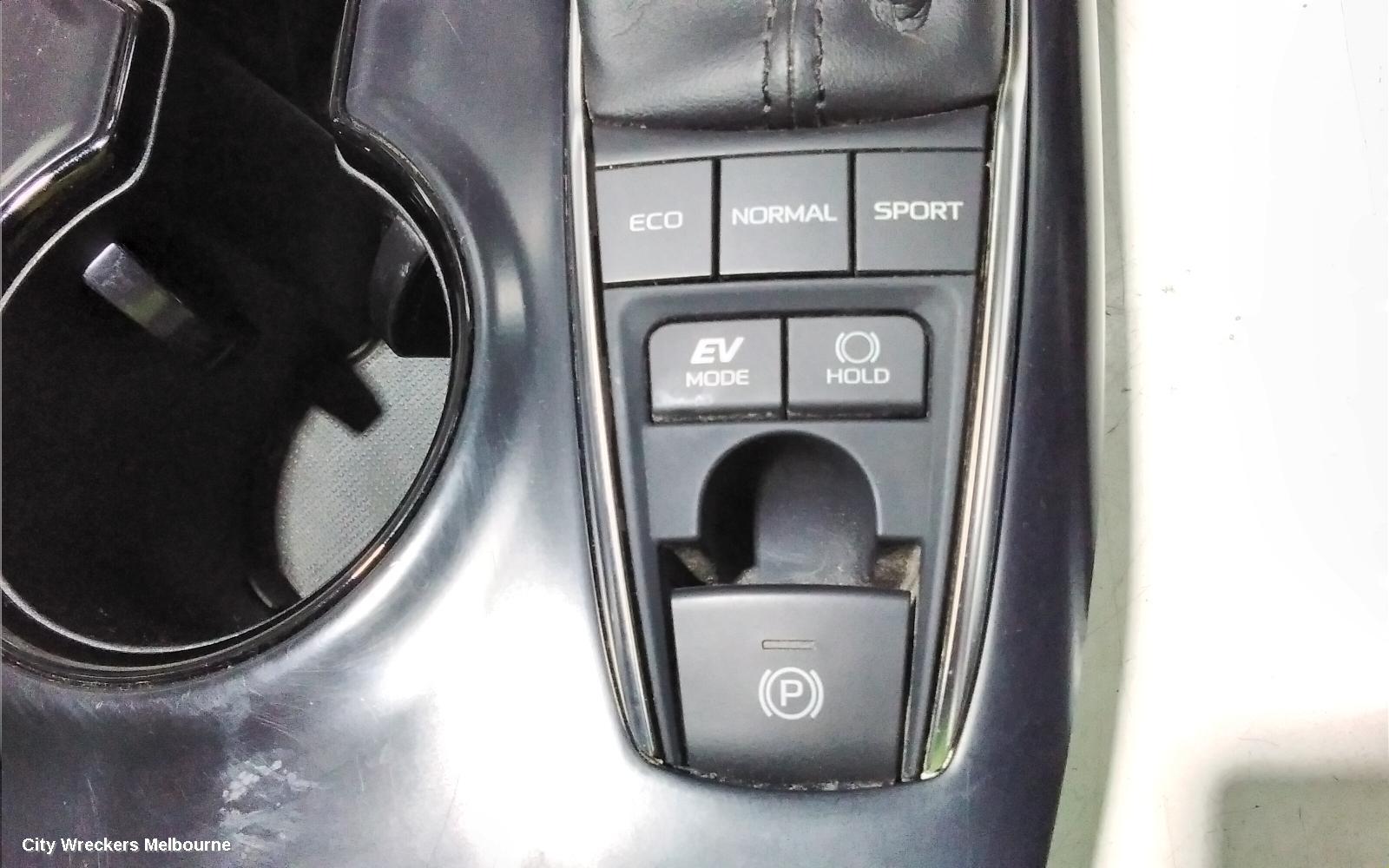 TOYOTA CAMRY HANDBRAKE LEVER, XV70, 09/2017 - 05/2024