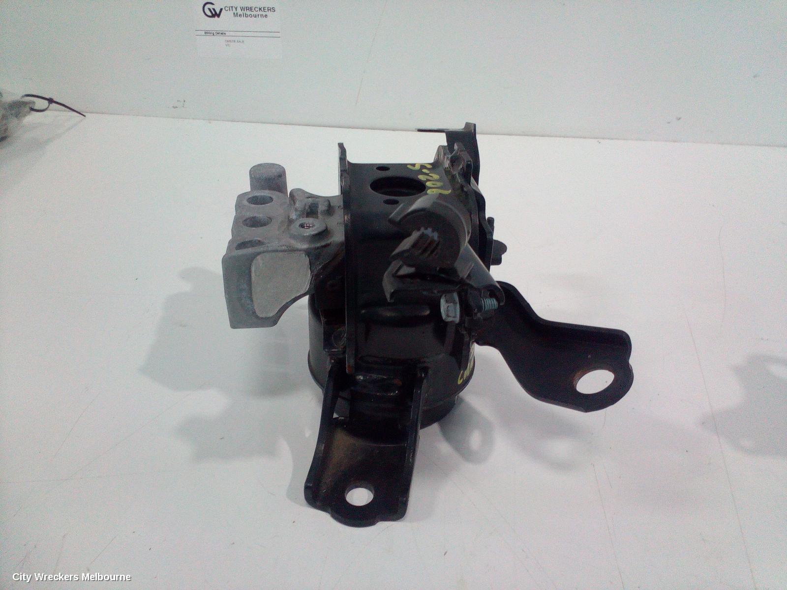 TOYOTA CAMRY MOUNT, XV70, 09/2017 - 05/2024