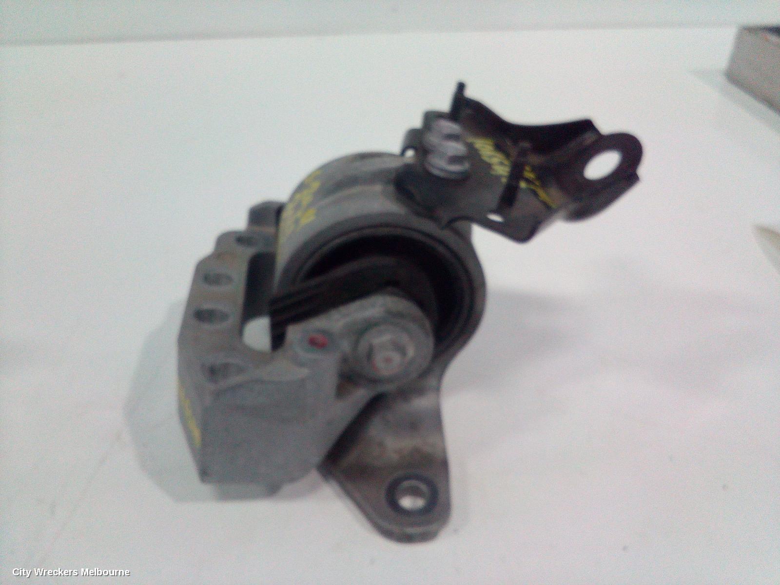 TOYOTA CAMRY MOUNT, XV70, 09/2017 - 05/2024