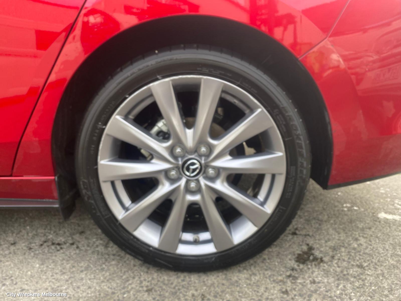 MAZDA 3 WHEEL MAG, FACTORY, 18X7IN, SILVER, EVOLVE/TOURING/GT, BP, SEDAN, 03/2019 ONWARDS