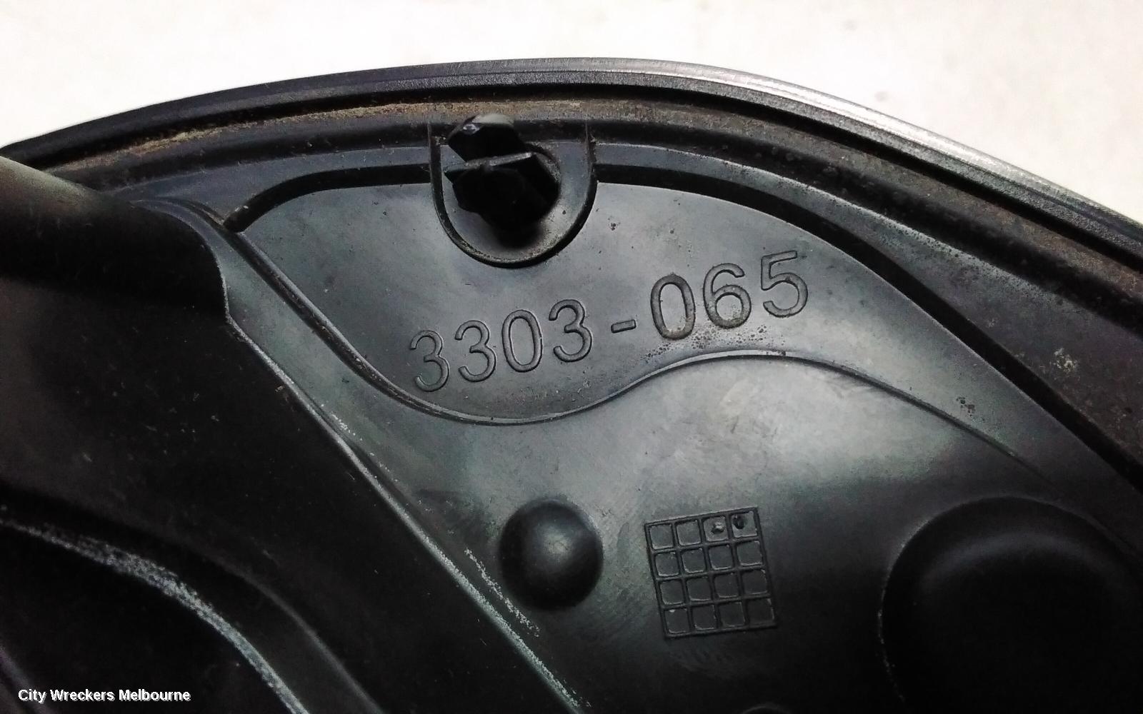 LAND ROVER RANGEROVER SPORT LEFT DOOR MIRROR, POWER FOLD, MEMORY, NON CAMERA, L320, 09/2009 - 05/2013