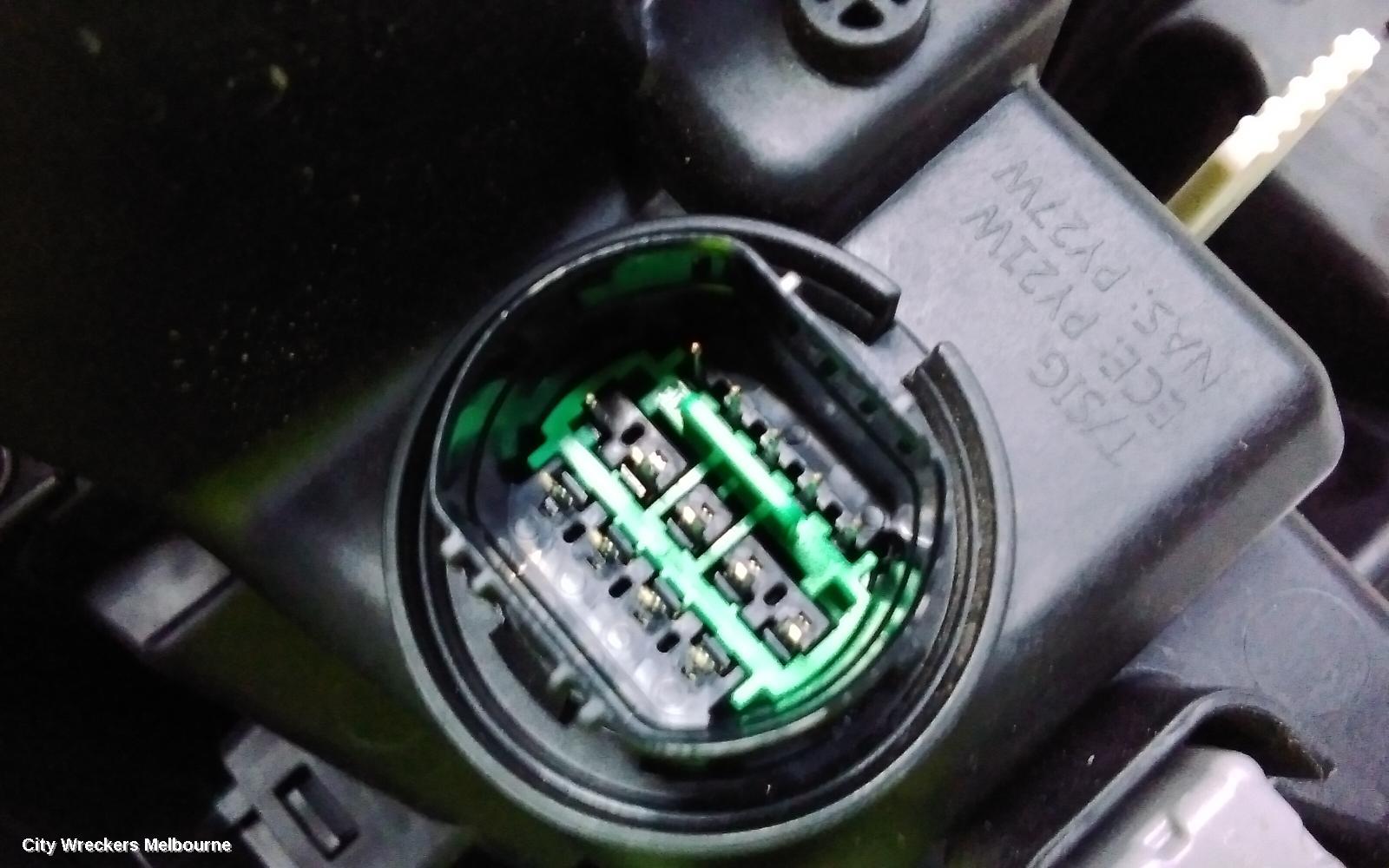 HYUNDAI SANTA FE RIGHT HEADLAMP, TM, LED, NON PROJECTOR TYPE, 10/2020 ONWARDS