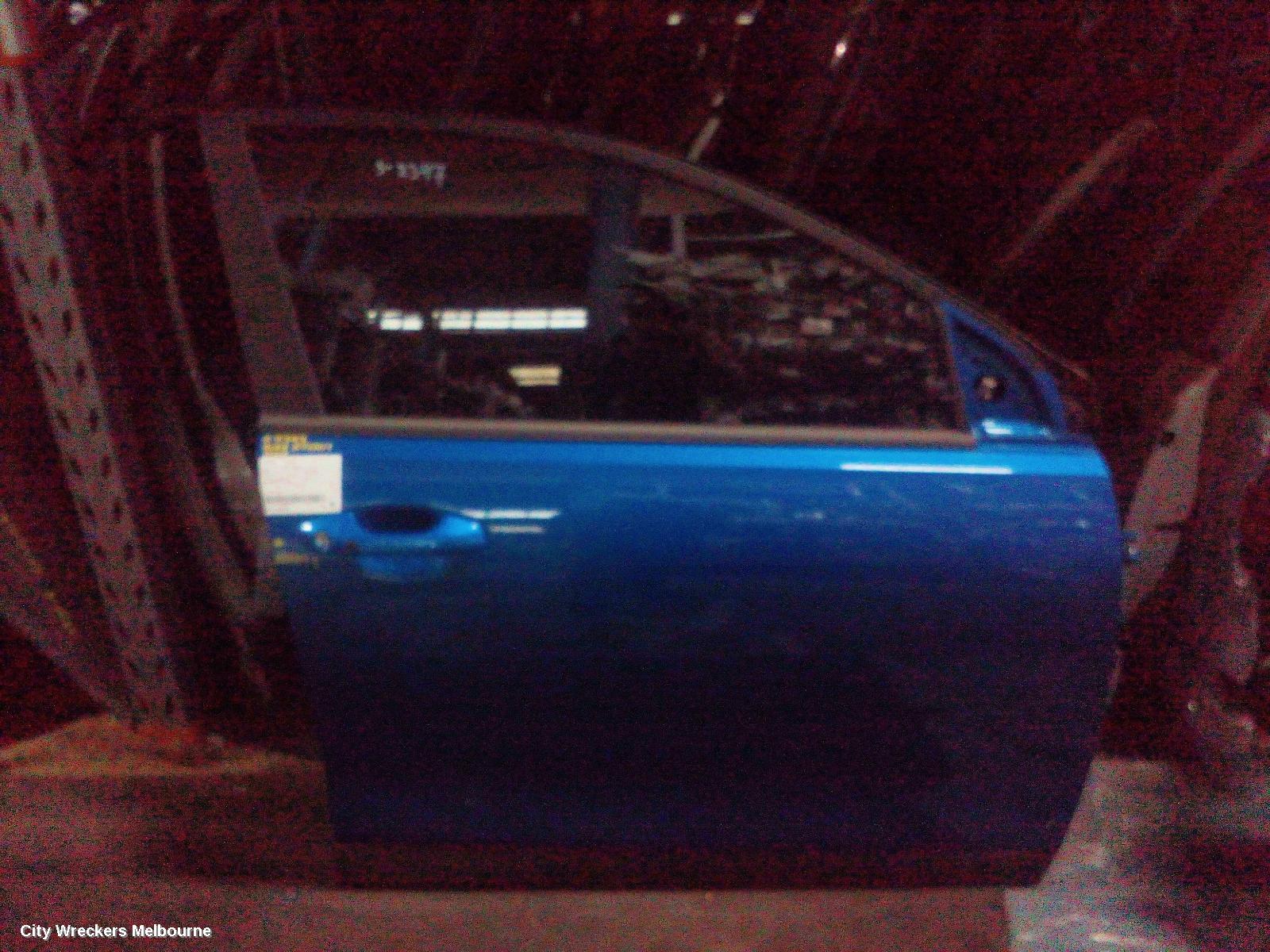 KIA STONIC RIGHT FRONT DOOR, YB, 08/2020 ONWARDS