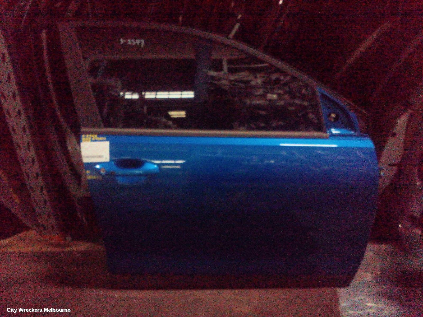 KIA STONIC RIGHT FRONT DOOR, YB, 08/2020 ONWARDS