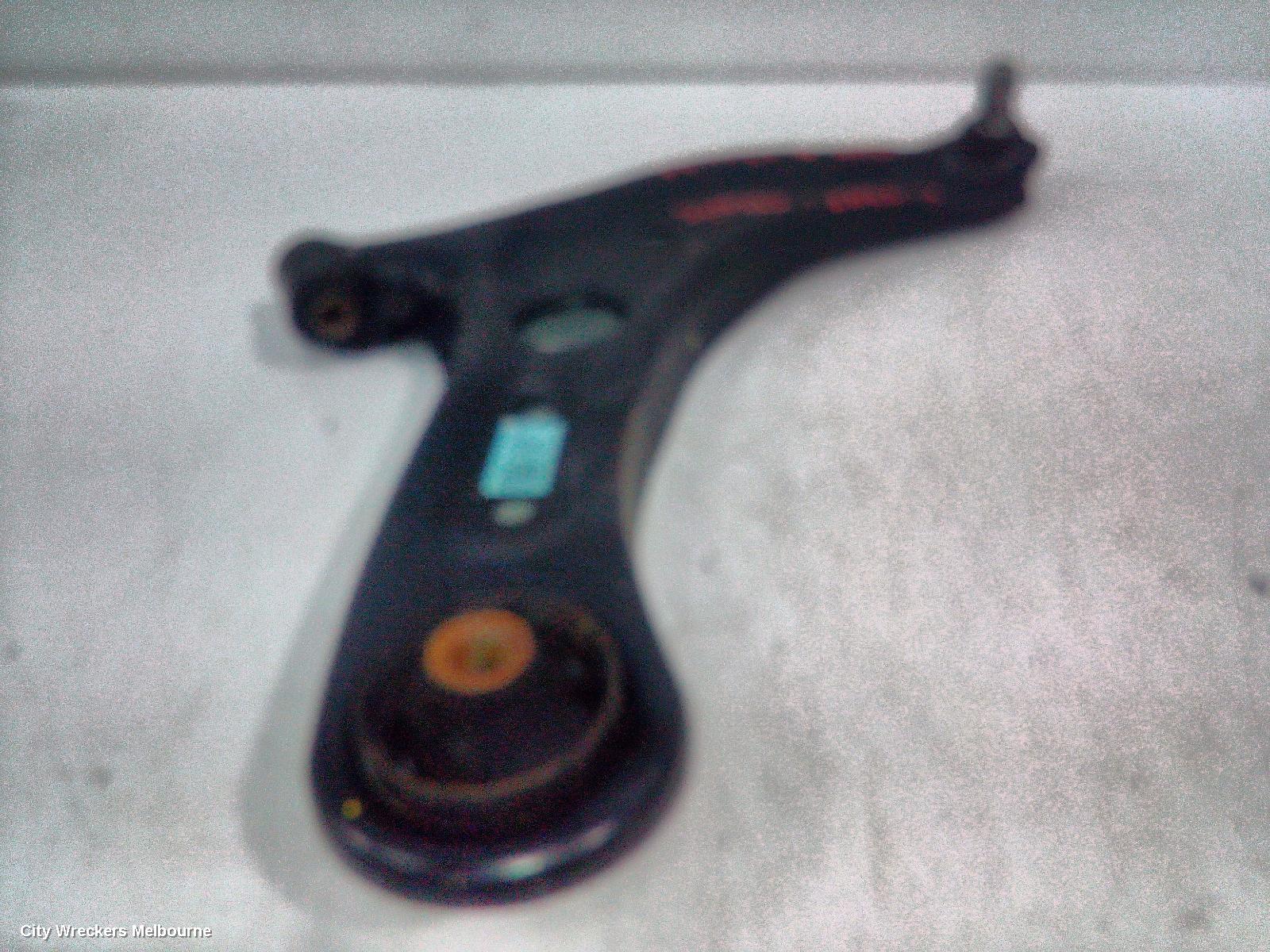 KIA STONIC RIGHT FRONT LOWER CONTROL ARM, YB, 08/2020 ONWARDS