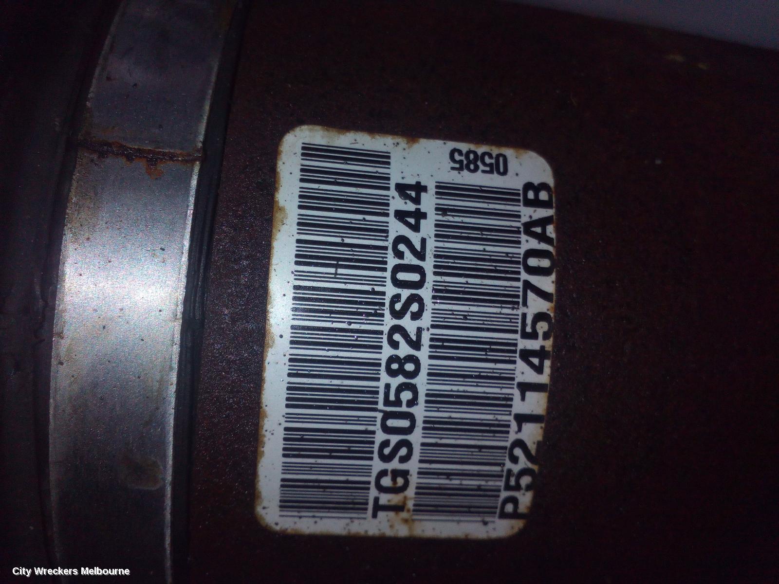 JEEP CHEROKEE RIGHT DRIVESHAFT, FRONT, KK, 11/2007 - 10/2012