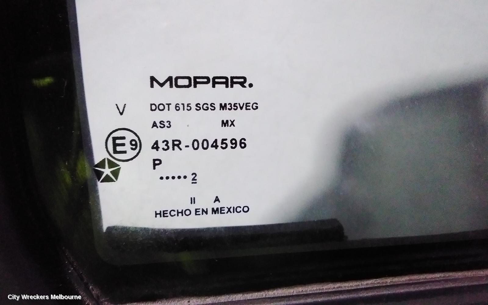 JEEP CHEROKEE RIGHT REAR 1/4 DOOR GLASS, KK, 02/2008 - 10/2012
