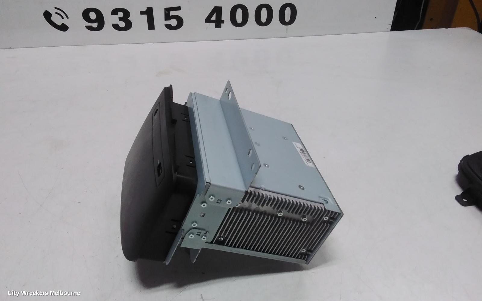 LDV G10 RADIO/CD/DVD/SAT/TV, DISPLAY UNIT, 10IN TOUCHSCREEN, SV7A/SV7C, WAGON/VAN, 04/2015 ONWARDS