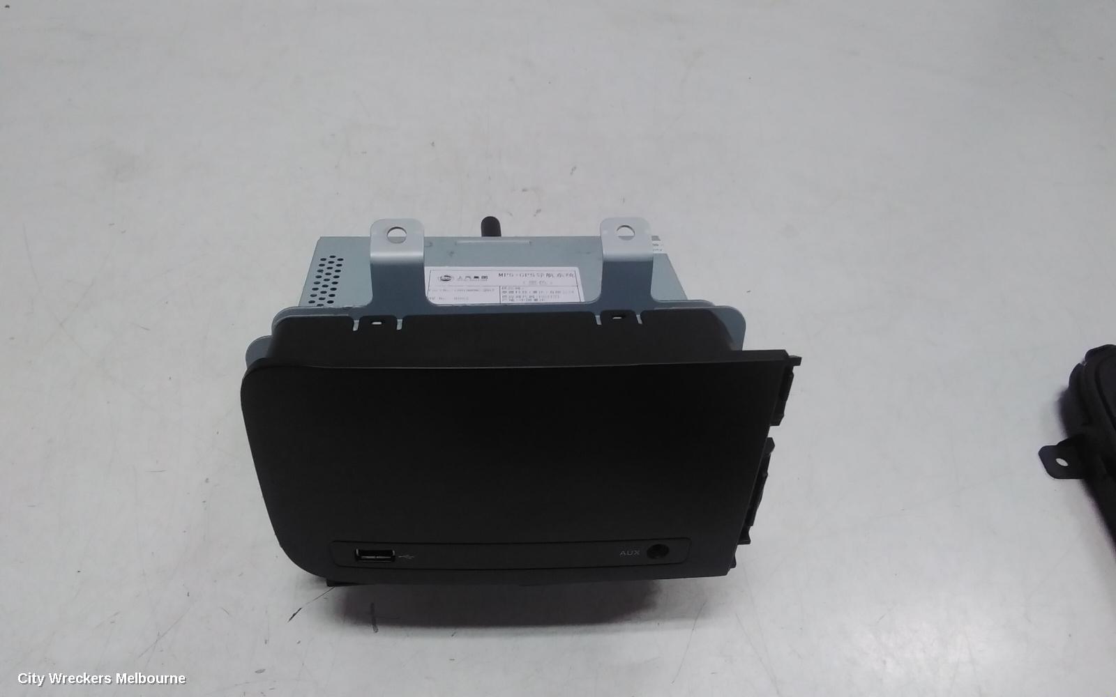 LDV G10 RADIO/CD/DVD/SAT/TV, DISPLAY UNIT, 10IN TOUCHSCREEN, SV7A/SV7C, WAGON/VAN, 04/2015 ONWARDS