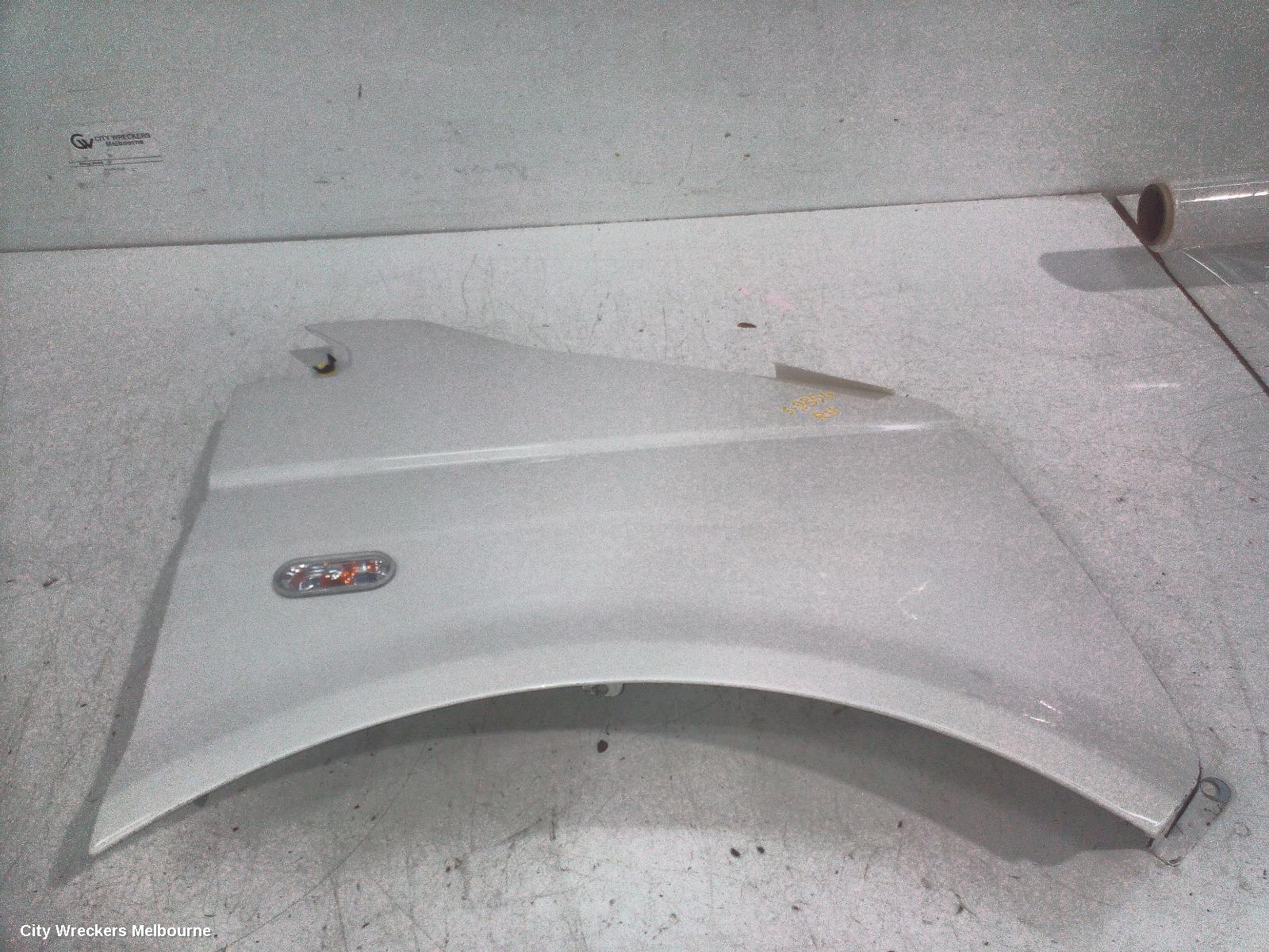 VOLKSWAGEN TRANSPORTER RIGHT GUARD, T5, 08/2004 - 06/2015