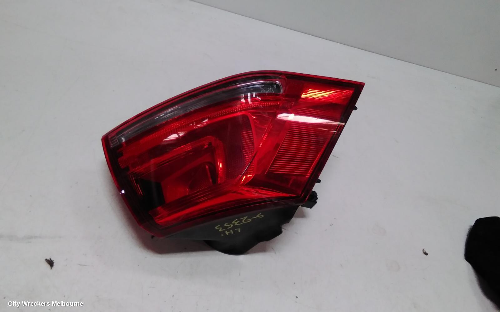 VOLKSWAGEN GOLF LEFT TAILLIGHT, GEN 7, HATCH, STANDARD, TRENDLINE/COMFORTLINE, NON LED TYPE, NON TINTED TYPE, 01/2013 - 03/2017