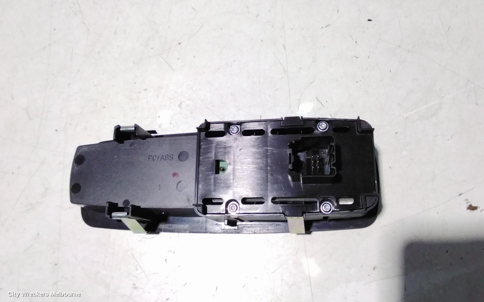 JEEP CHEROKEE PWR DR WIND SWITCH, LH FRONT, KL, 02/2014 - 11/2022