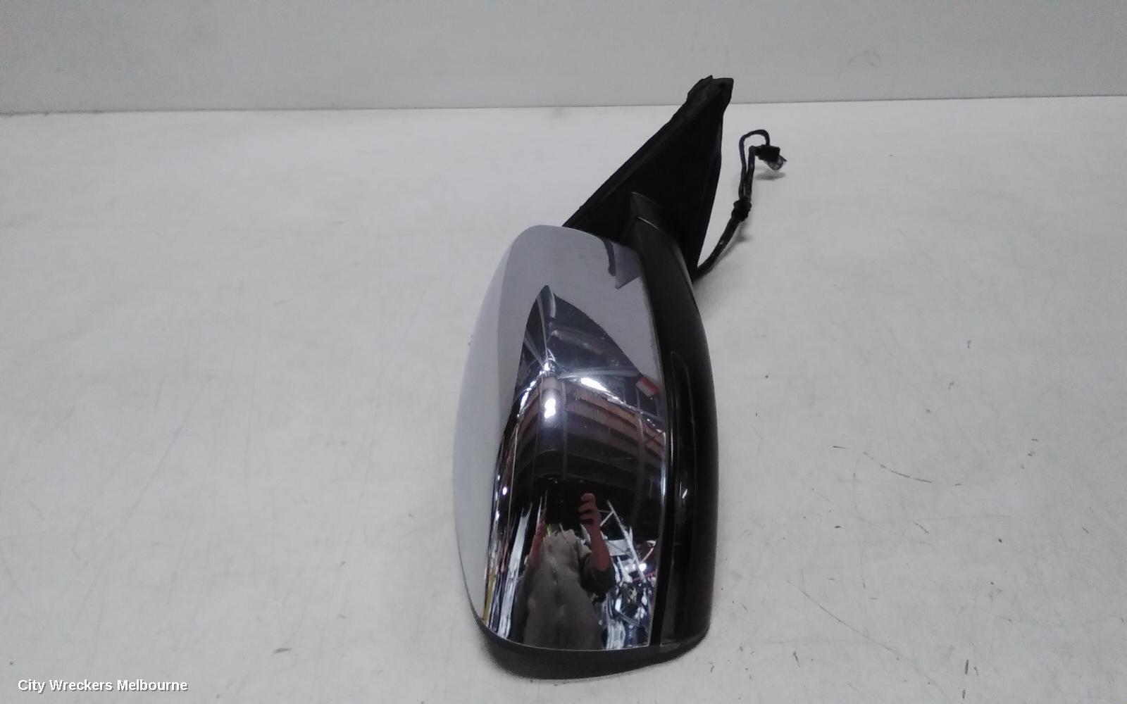 CHRYSLER 300C RIGHT DOOR MIRROR, LX, CHROME, NON BLIND SPOT TYPE, 12/2011 - 12/2021