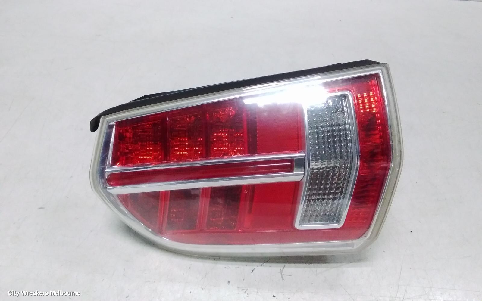 CHRYSLER 300C LEFT TAILLIGHT, LX2, 05/2012 - 12/2014