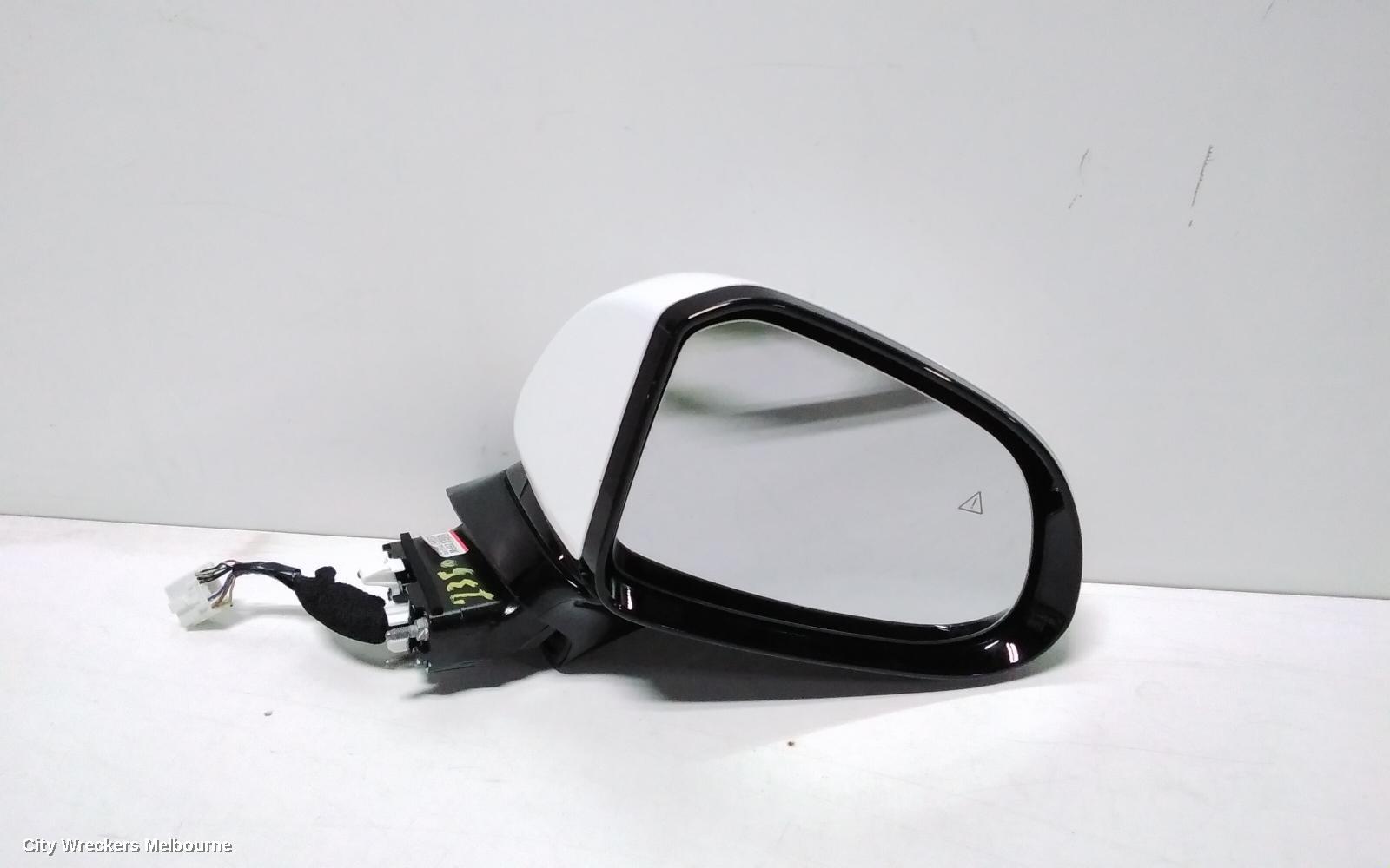 HYUNDAI SANTA FE RIGHT DOOR MIRROR, TM, POWER FOLD, NON AUTO DIPPING TYPE, 10/2020 ONWARDS