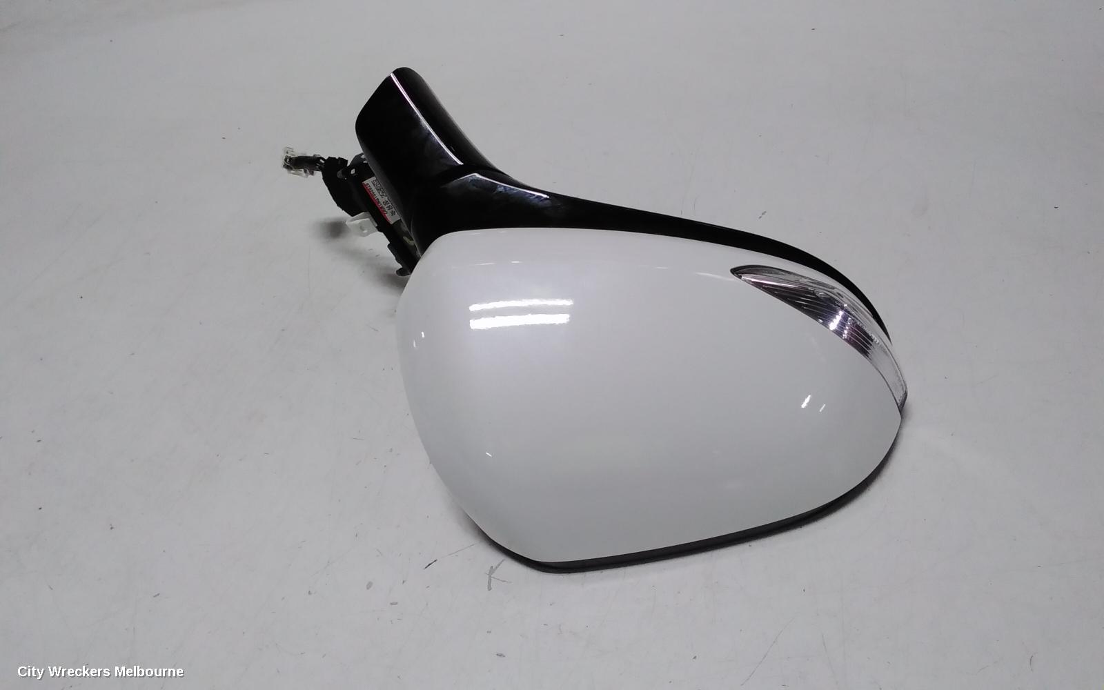 HYUNDAI SANTA FE RIGHT DOOR MIRROR, TM, POWER FOLD, NON AUTO DIPPING TYPE, 10/2020 ONWARDS