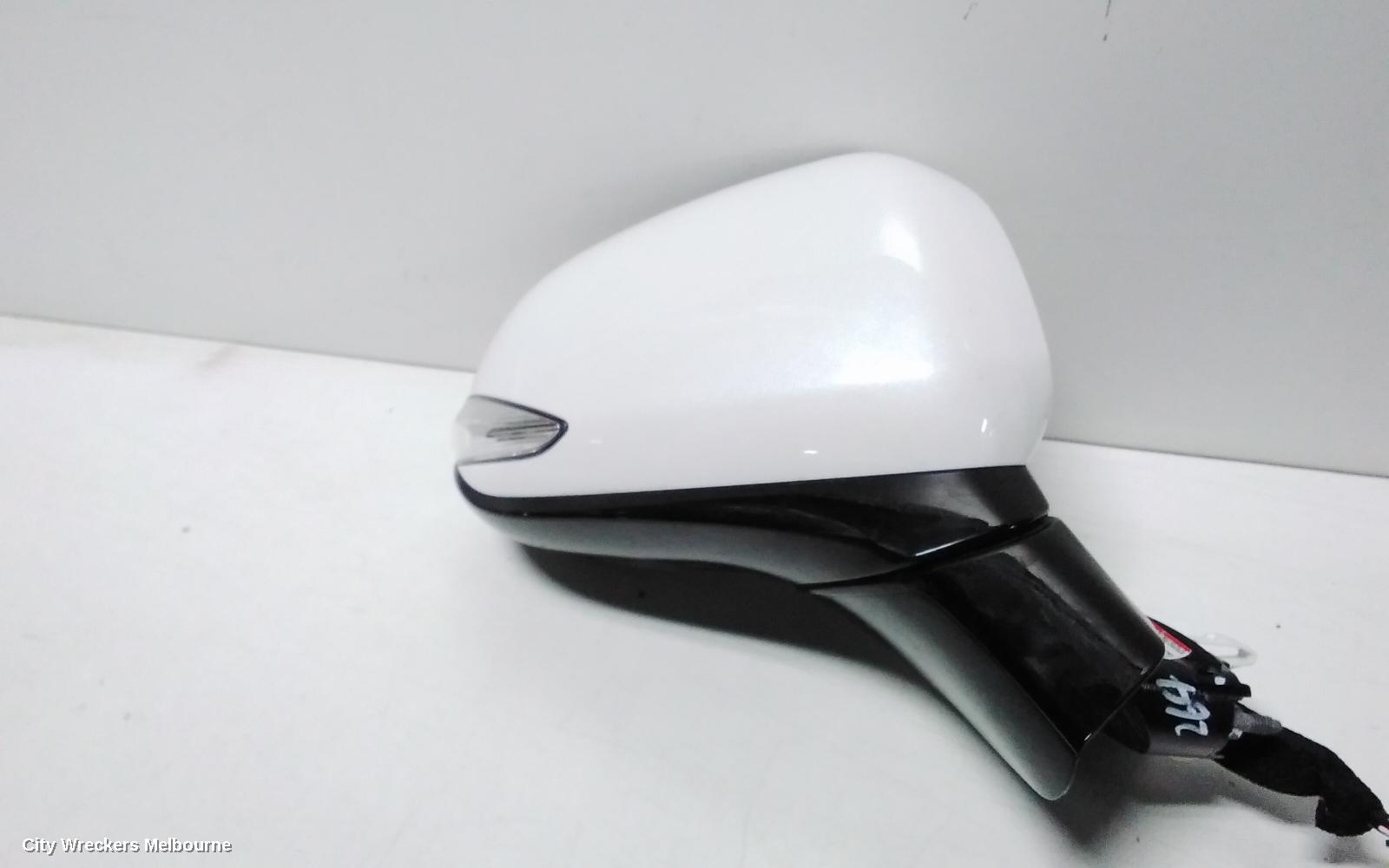 HYUNDAI SANTA FE RIGHT DOOR MIRROR, TM, POWER FOLD, NON AUTO DIPPING TYPE, 10/2020 ONWARDS