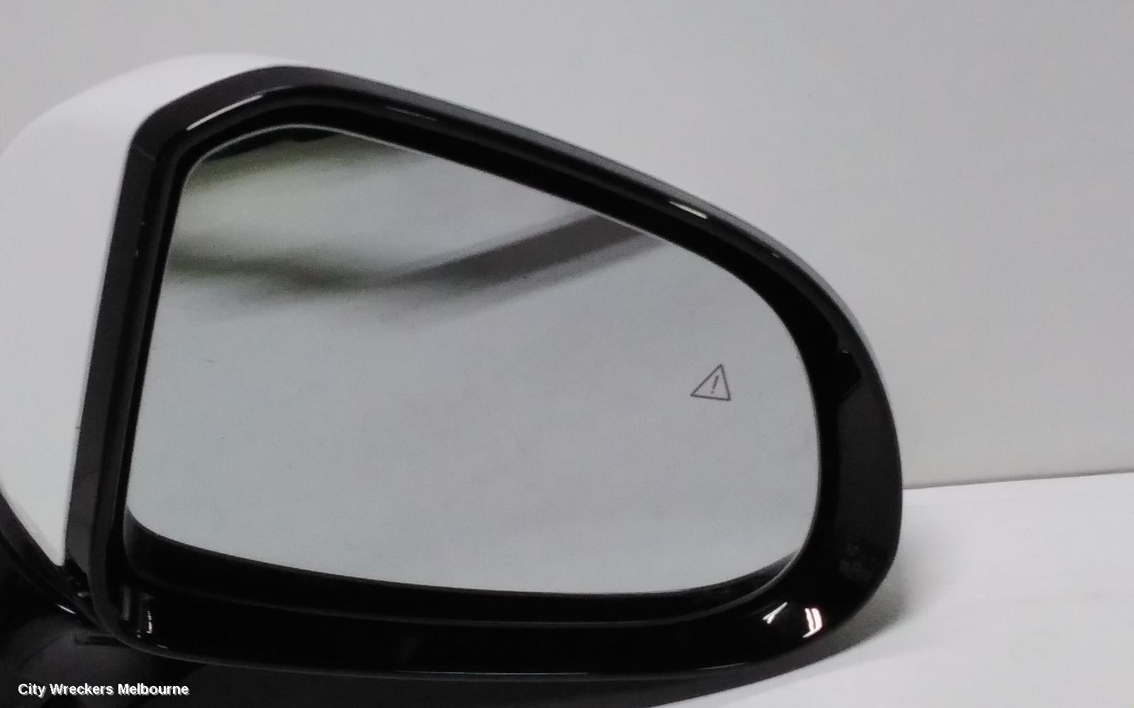 HYUNDAI SANTA FE RIGHT DOOR MIRROR, TM, POWER FOLD, NON AUTO DIPPING TYPE, 10/2020 ONWARDS