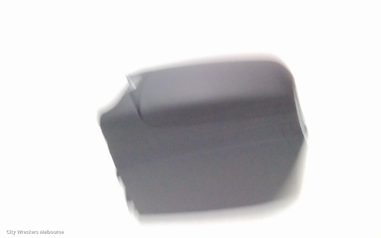 HYUNDAI SANTA FE CONSOLE, AUTO T/M, TM, LEATHER, BLACK, 03/2018 ONWARDS