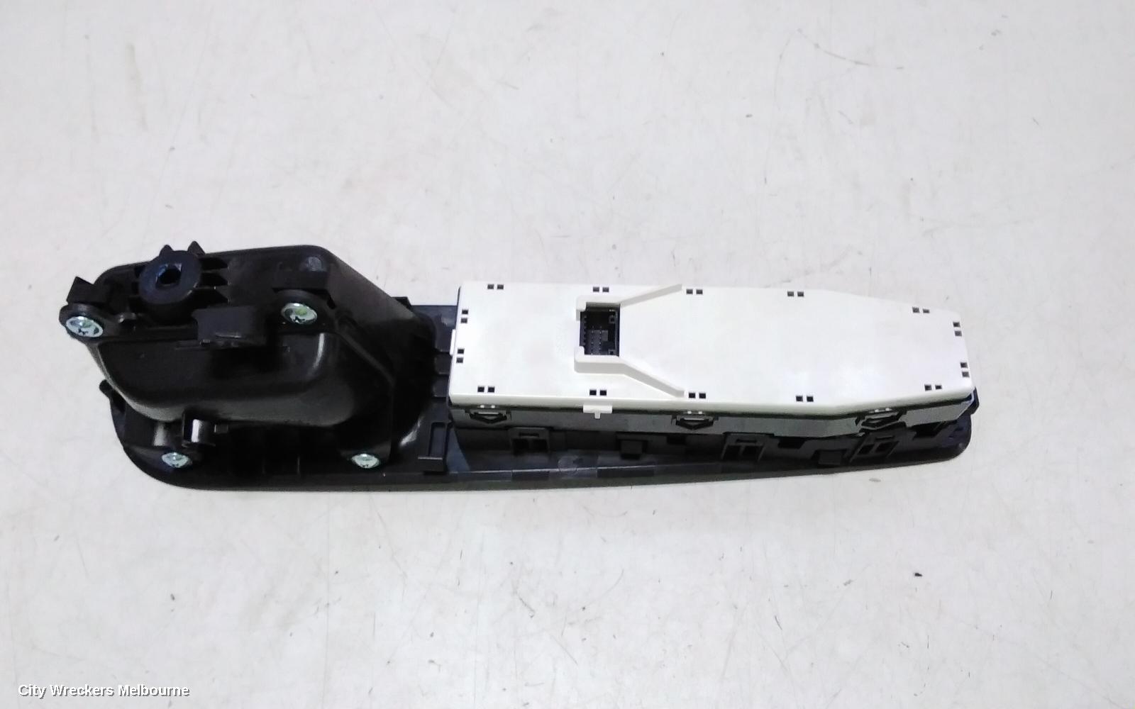 HYUNDAI SANTA FE PWR DR WIND SWITCH, RH FRONT (MASTER SWITCH), W/FOLDING MIRRORS TYPE, W/CHILD LOCK TYPE, TM, 10/2020 ONWARDS