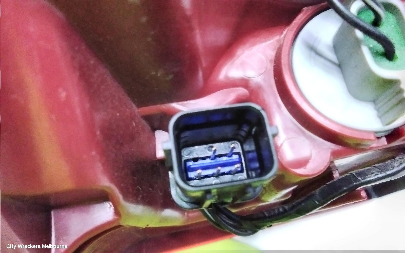 HYUNDAI SANTA FE RIGHT TAILLIGHT, IN BODY, NON LED TYPE, TM, 10/2020 ONWARDS