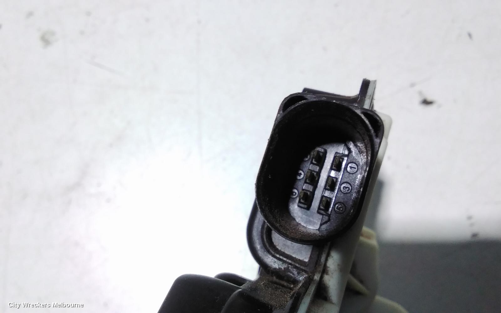 VOLKSWAGEN AMAROK DOOR/BOOT/GATE LOCK, RIGHT FRONT DOOR LOCK, P/N 5N2837016N, 2H, 10/2010 - 09/2022