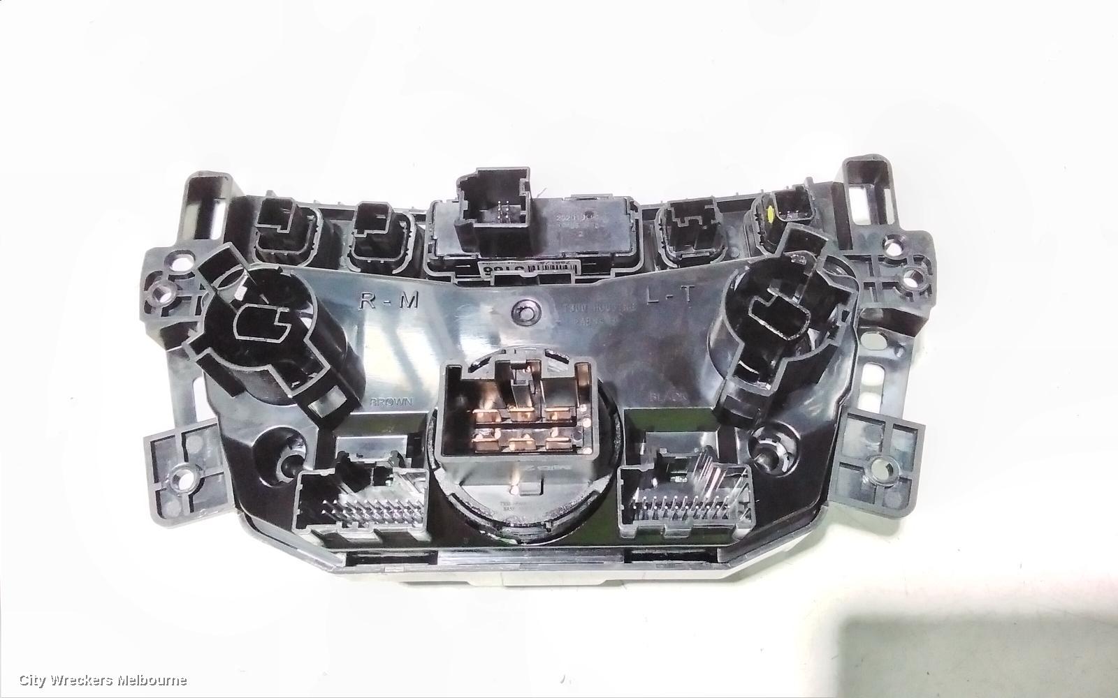 HOLDEN TRAX HEATER/AC CONTROLS, TJ SERIES, STANDARD TYPE, NON SEAT WARMER, 08/2013 - 12/2020