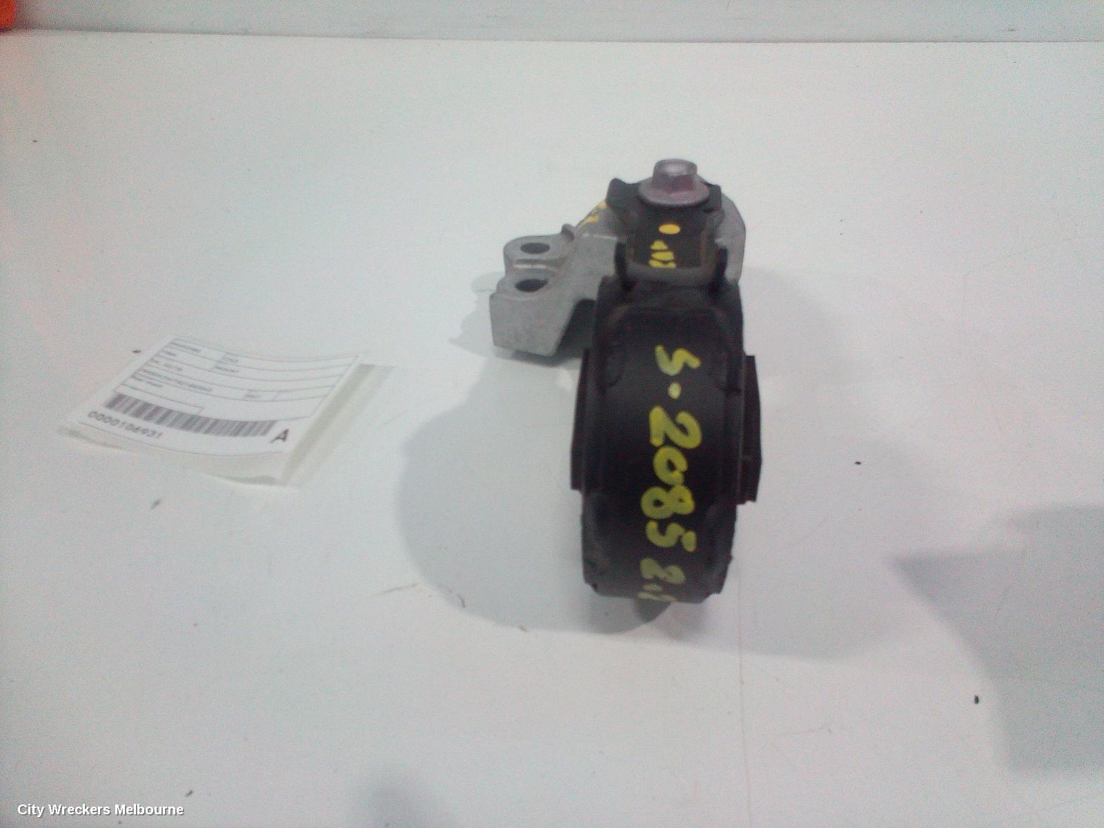 MAZDA CX3 MOUNT, DK, 03/2015 ONWARDS