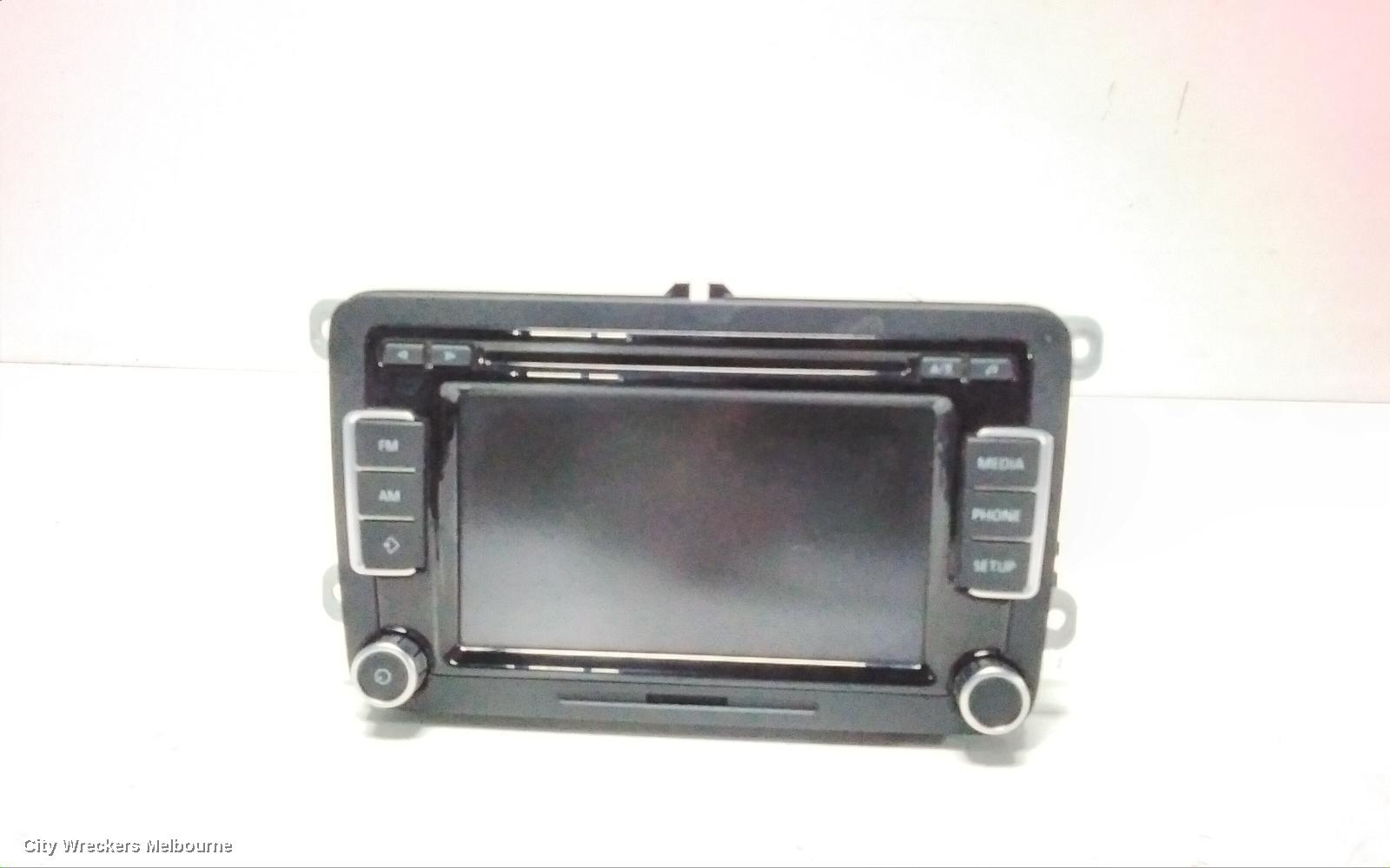 VOLKSWAGEN POLO RADIO/CD/DVD/SAT/TV, DISPLAY UNIT, 5.0IN COMPOSITION COLOUR, NON SAT NAV TYPE, 6R, 05/2010 - 09/2017
