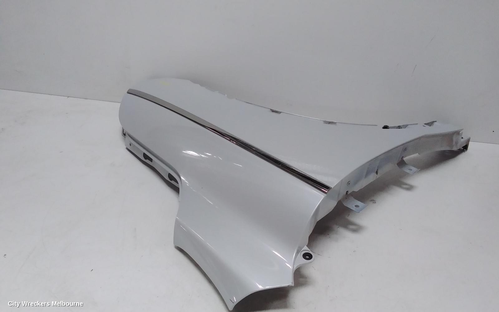 RENAULT KALEOS RIGHT GUARD, XZG, PLASTIC TYPE, 05/2016 ONWARDS