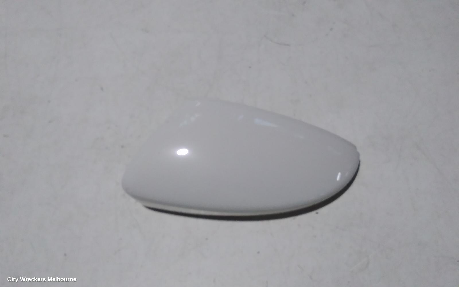 VOLKSWAGEN PASSAT LEFT DOOR MIRROR, 3C/MK6 B7, MANUAL FOLD, NON LANE CHANGE ASSIST TYPE (6XU/7Y0), 09/2010 - 05/2015