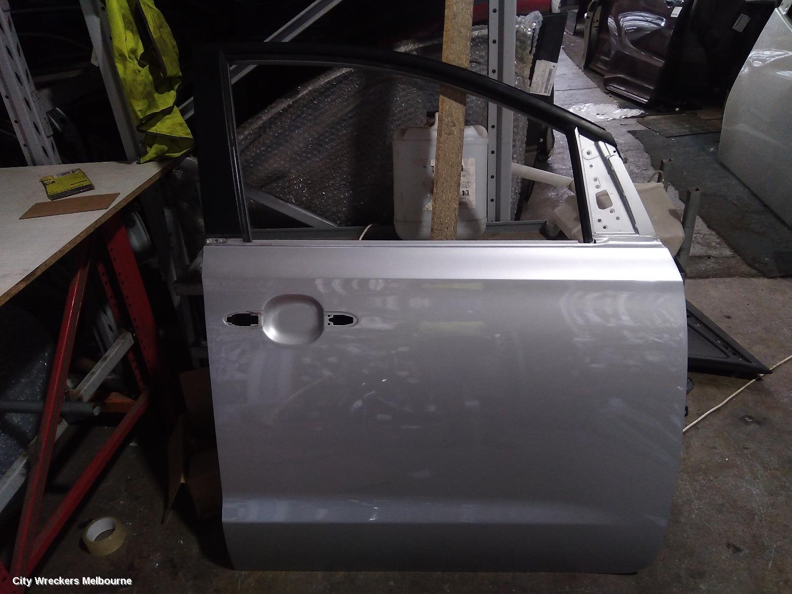 KIA CARNIVAL/GRAND CARNIVAL RIGHT FRONT DOOR, YP, 02/2015 - 10/2020