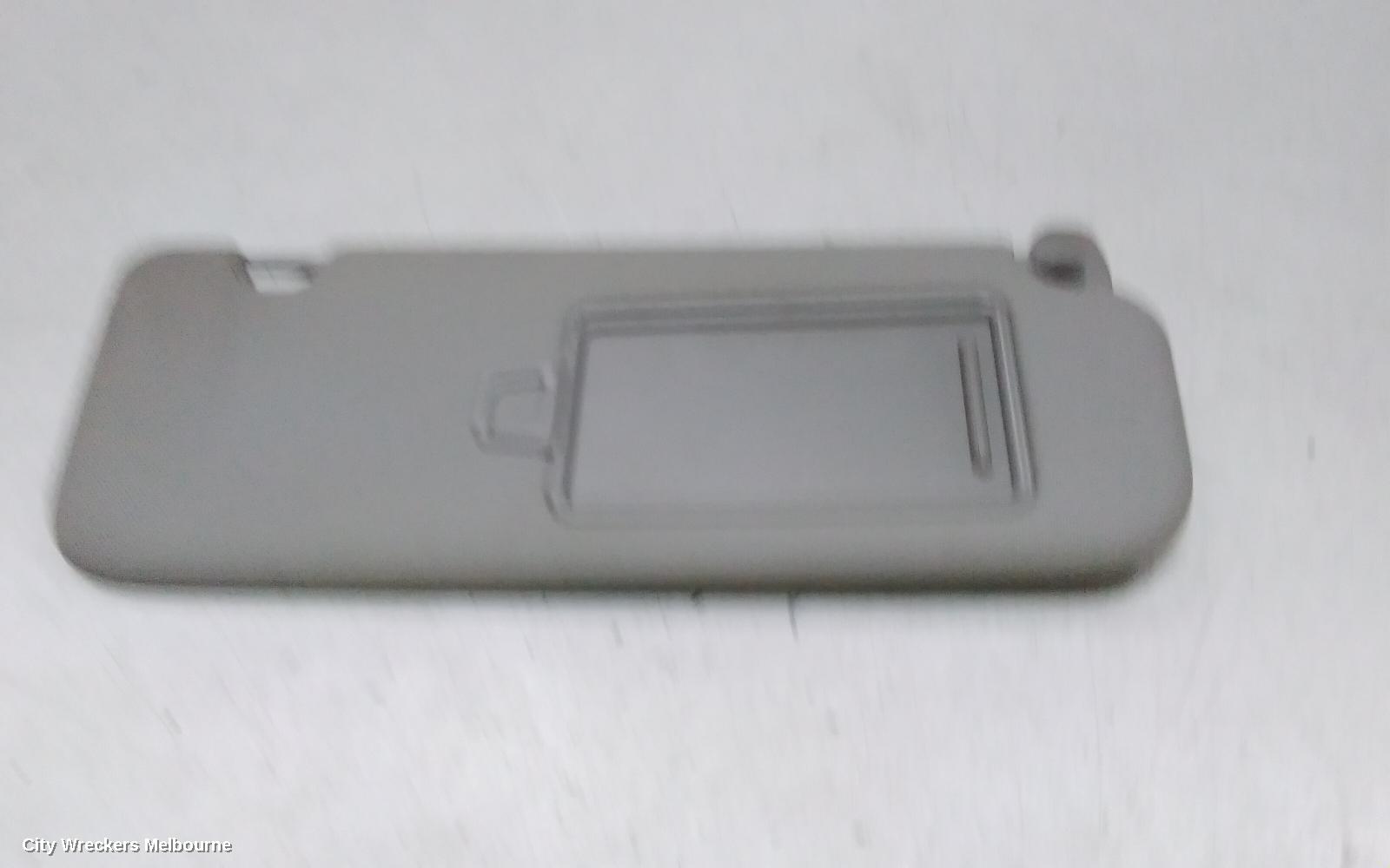 KIA CARNIVAL/GRAND CARNIVAL SUNVISOR, YP, RH SIDE, NON LAMP TYPE, 02/2015 - 10/2020