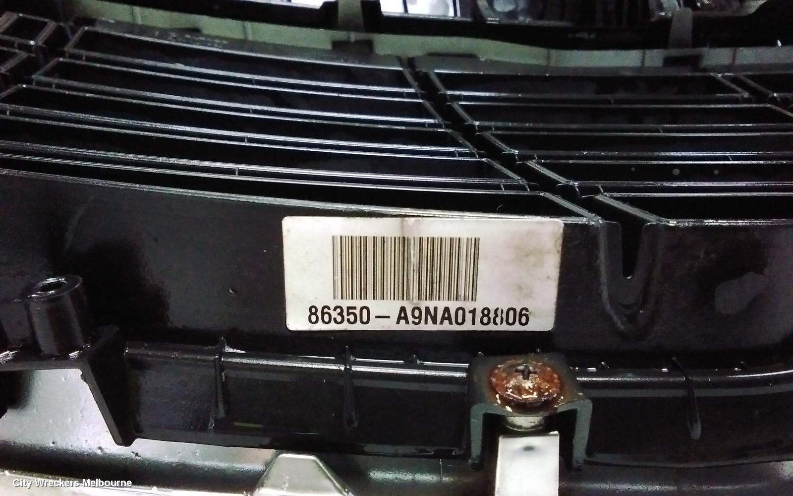 KIA CARNIVAL/GRAND CARNIVAL GRILLE, RADIATOR GRILLE, YP, S/SI, BLACK, BAR TYPE, 03/2018 - 10/2020