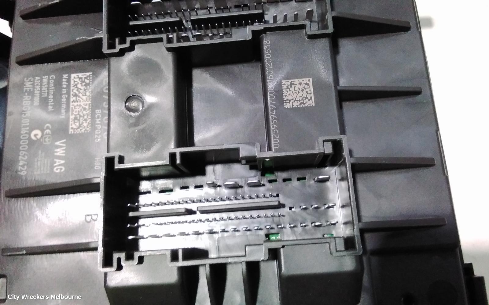 VOLKSWAGEN TRANSPORTER ECU, ENGINE ECU, 2.0, DIESEL, P/N 03L907309L, SEC SET (ECU/IMM/READER/KEY), T6, 07/2015 ONWARDS