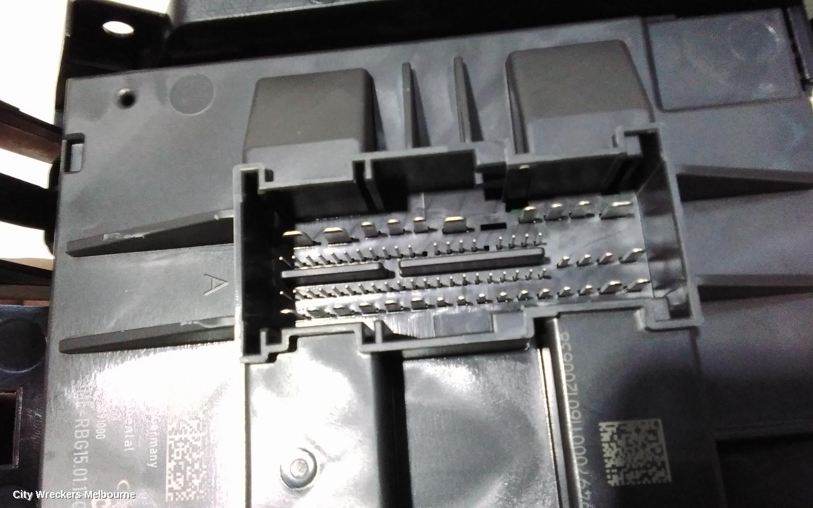 VOLKSWAGEN TRANSPORTER ECU, ENGINE ECU, 2.0, DIESEL, P/N 03L907309L, SEC SET (ECU/IMM/READER/KEY), T6, 07/2015 ONWARDS