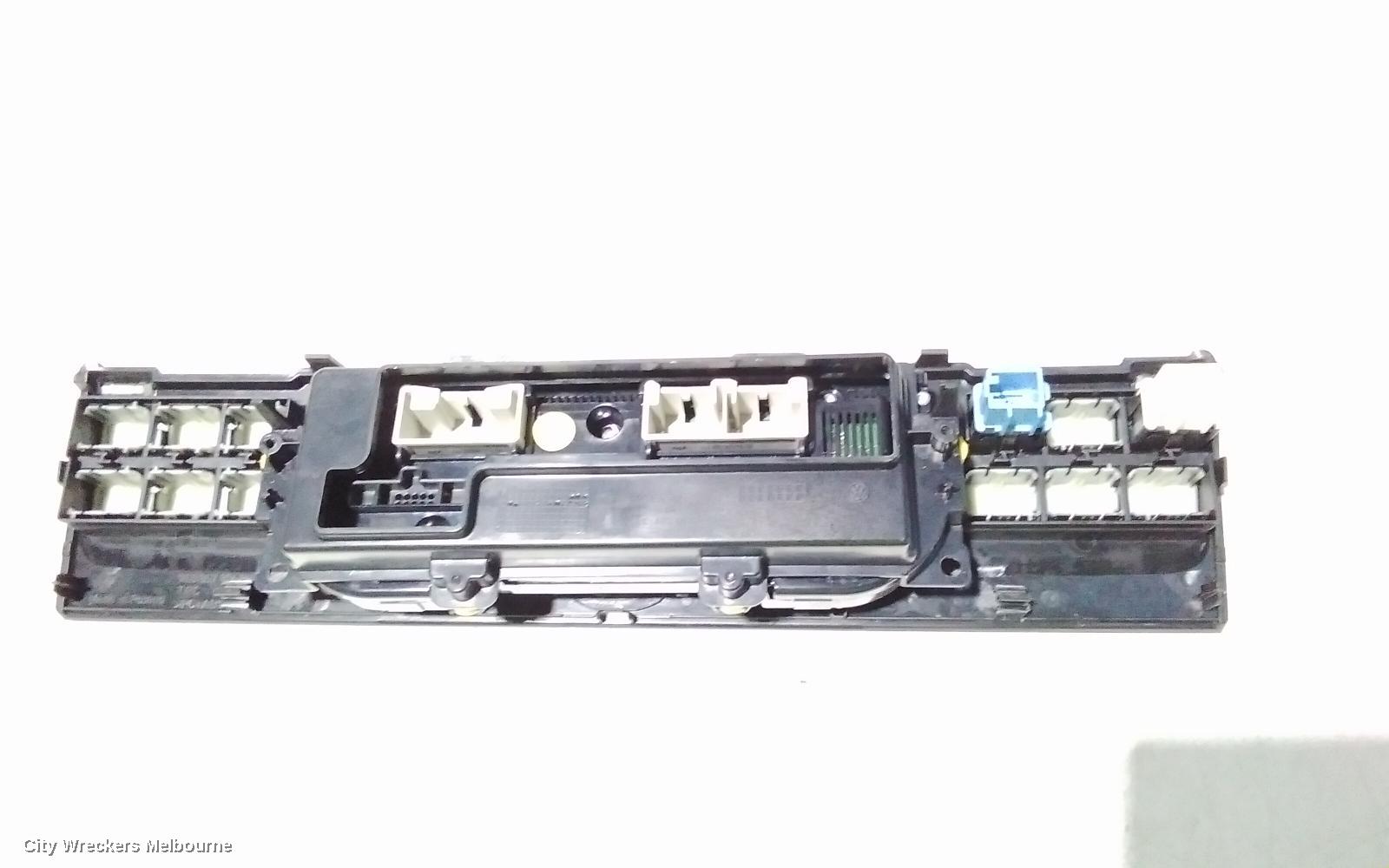 VOLKSWAGEN TRANSPORTER HEATER/AC CONTROLS, CLIMATE CONTROL TYPE, FRONT (ON CONSOLE), T6, 07/2015 - 07/2020