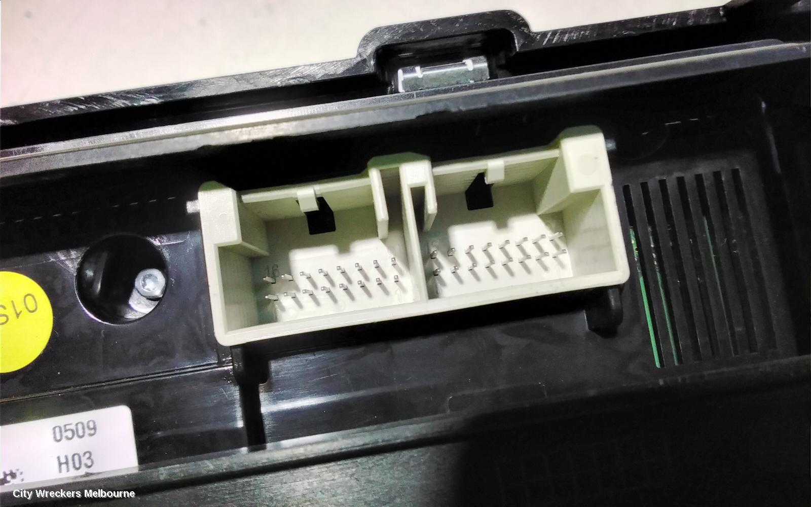 VOLKSWAGEN TRANSPORTER HEATER/AC CONTROLS, CLIMATE CONTROL TYPE, FRONT (ON CONSOLE), T6, 07/2015 - 07/2020