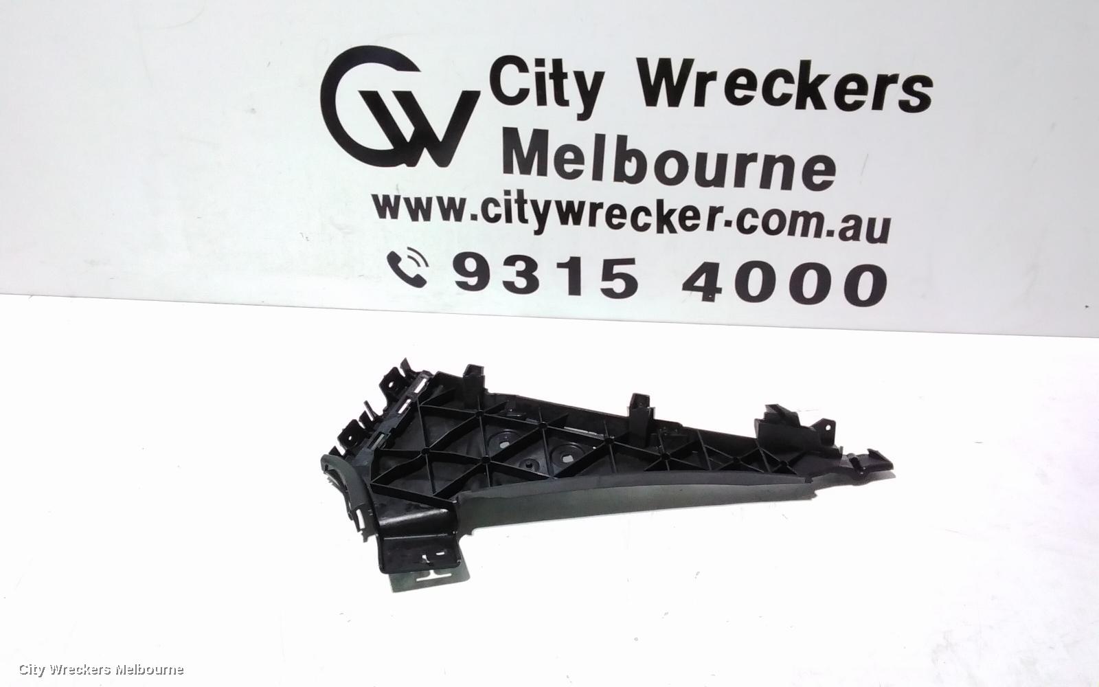 AUDI Q7, 4L, 09/2006 - 08/2015, LHF BAR BRAKET: 106969