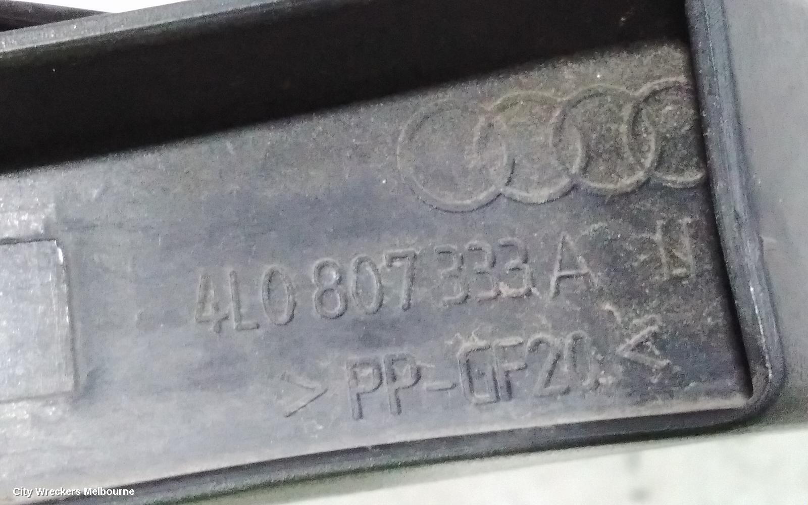 AUDI Q7, 4L, 09/2006 - 08/2015, LHF BAR BRAKET: 106971