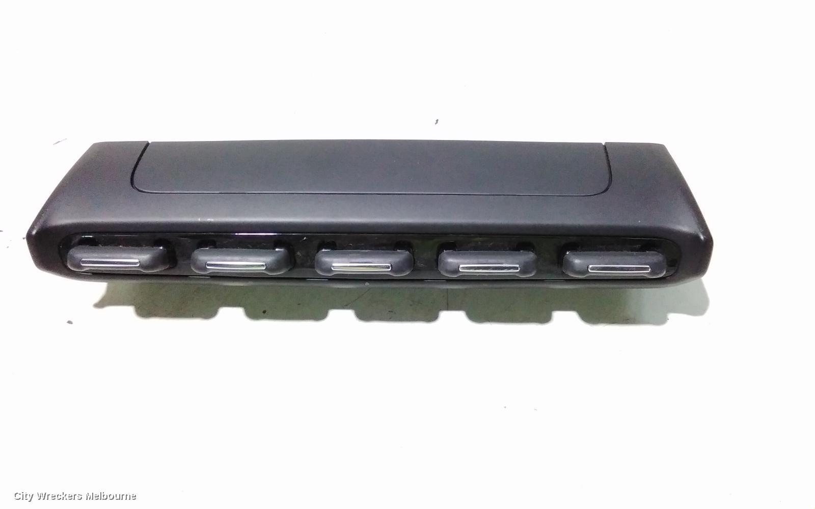 ALFA ROMEO GIULIETTA, 940 SERIES, 01/2011 - 12/2020, FOG LIGHT SWITCH WITH PART NUMBER 156099242 : 106982