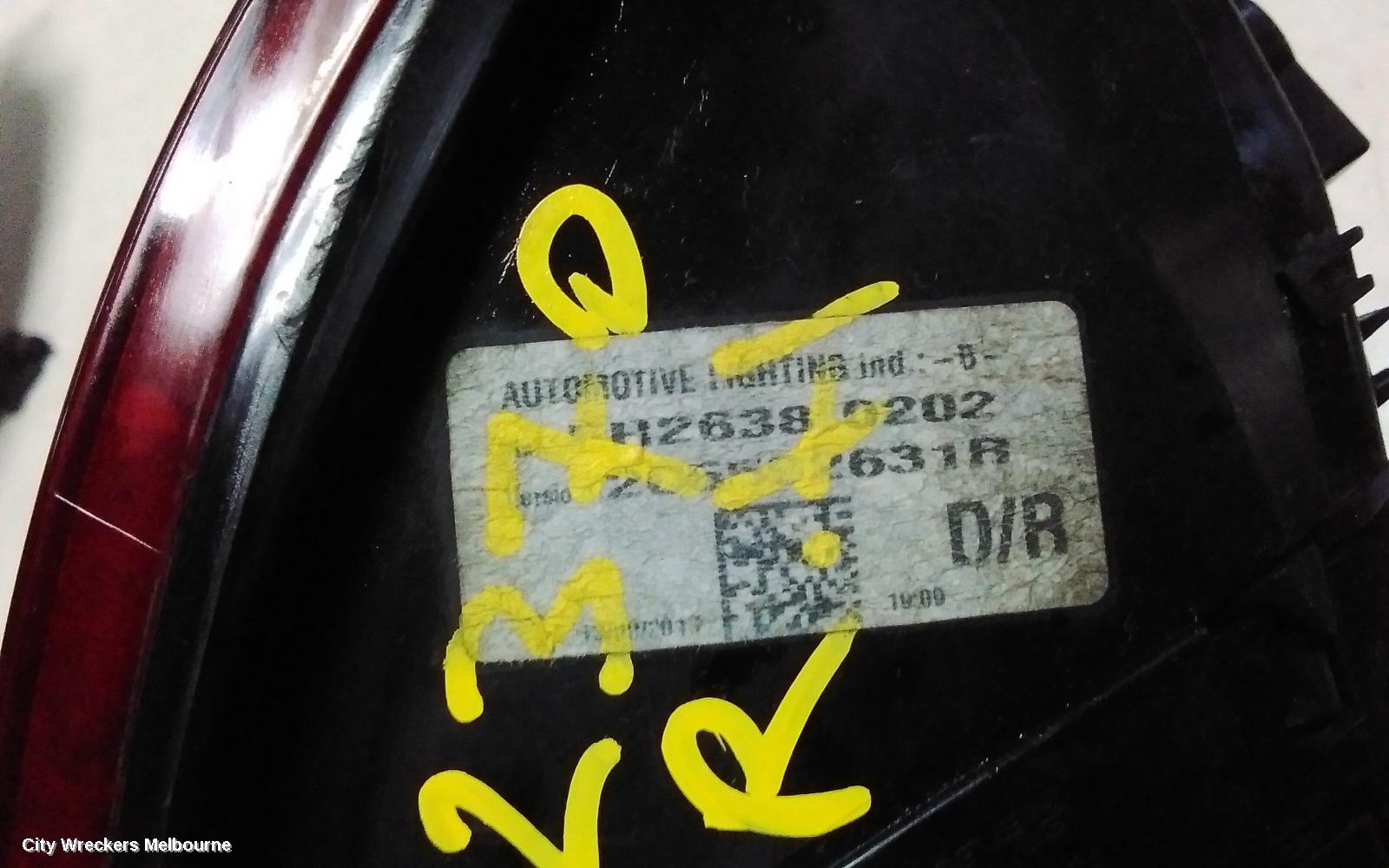 RENAULT CLIO RIGHT TAILLIGHT, X98, IN BODY, LED TYPE, 09/2013 - 10/2019