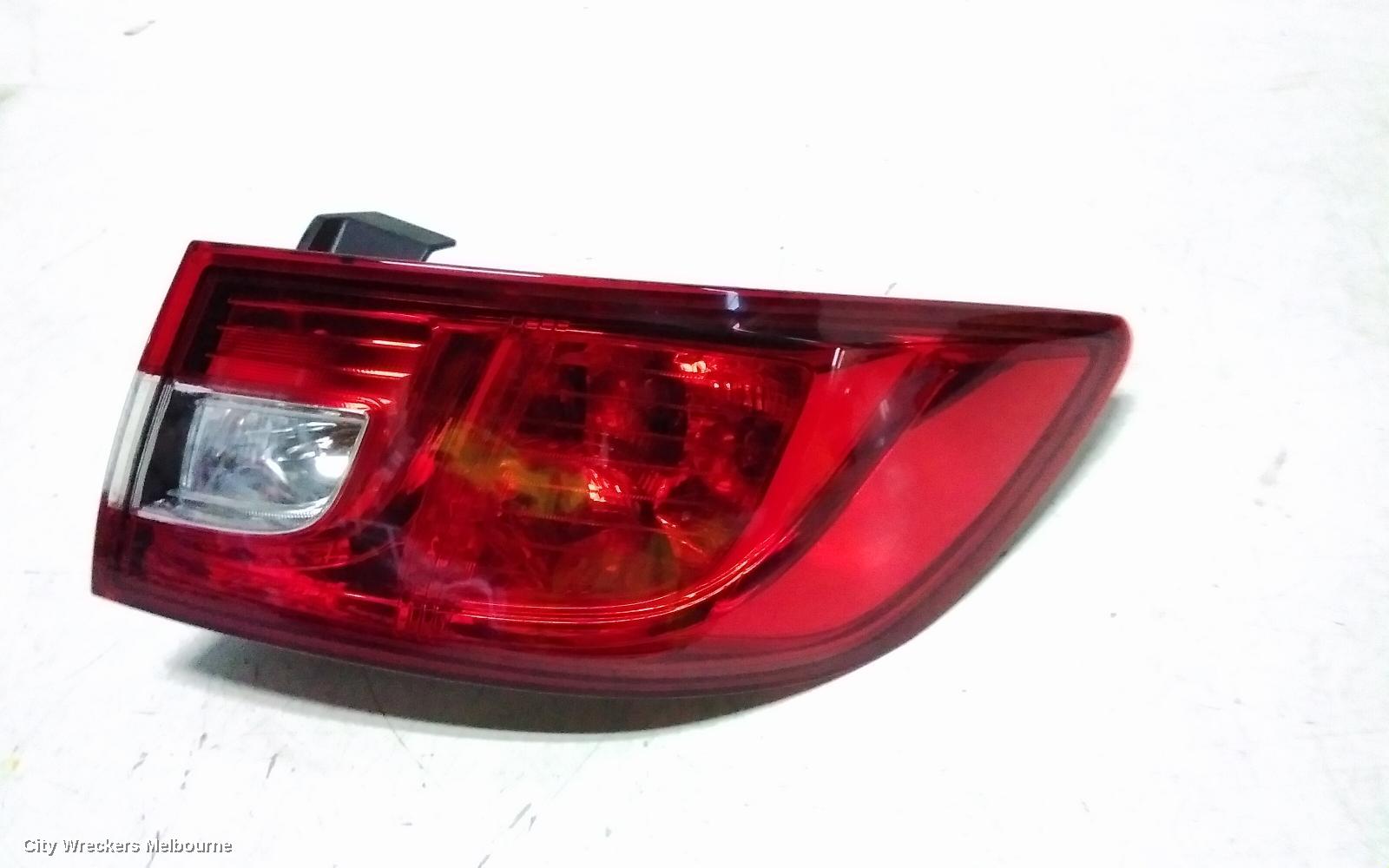 RENAULT CLIO RIGHT TAILLIGHT, X98, IN BODY, LED TYPE, 09/2013 - 10/2019