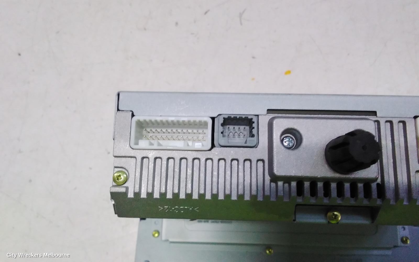 RENAULT CLIO RADIO/CD/DVD/SAT/TV, MEDIA NAV (NAV0G1), X98, 09/2013 - 10/2019