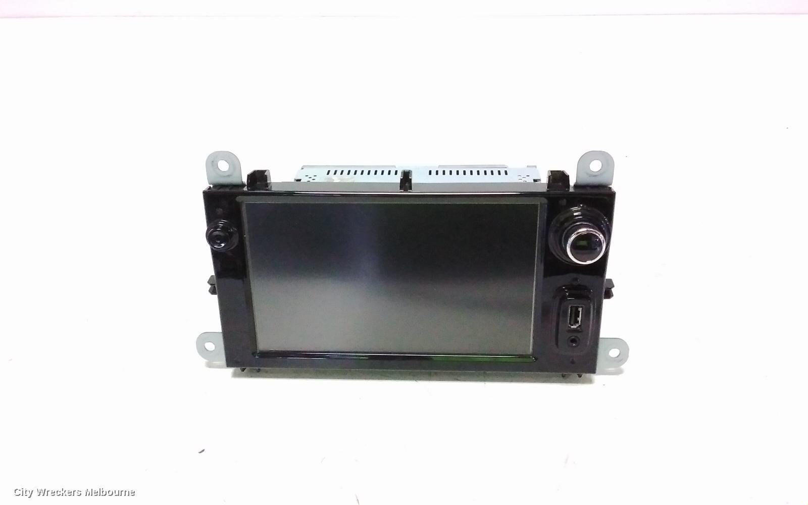 RENAULT CLIO RADIO/CD/DVD/SAT/TV, MEDIA NAV (NAV0G1), X98, 09/2013 - 10/2019