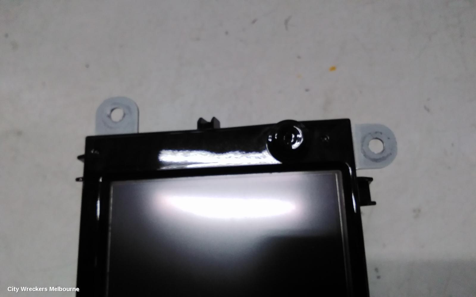 RENAULT CLIO RADIO/CD/DVD/SAT/TV, MEDIA NAV (NAV0G1), X98, 09/2013 - 10/2019