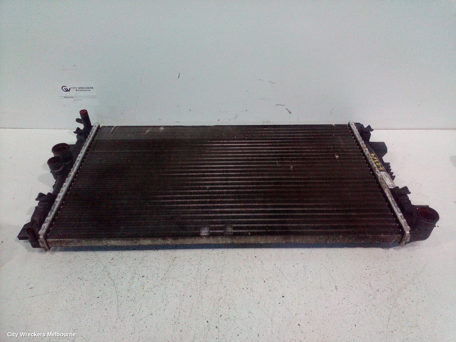 MERCEDES VITO RADIATOR, MANUAL, 639, 04/2004 - 02/2015