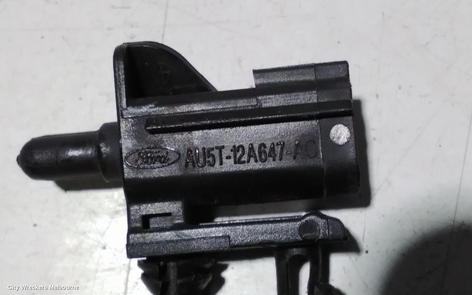 FORD ENDURA, CA, 09/2018 - 06/2020, FRONT X3 PARKING SENSORS: 107008