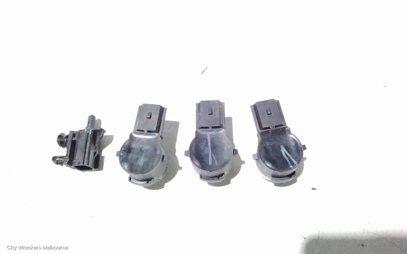 FORD ENDURA, CA, 09/2018 - 06/2020, FRONT X3 PARKING SENSORS: 107008